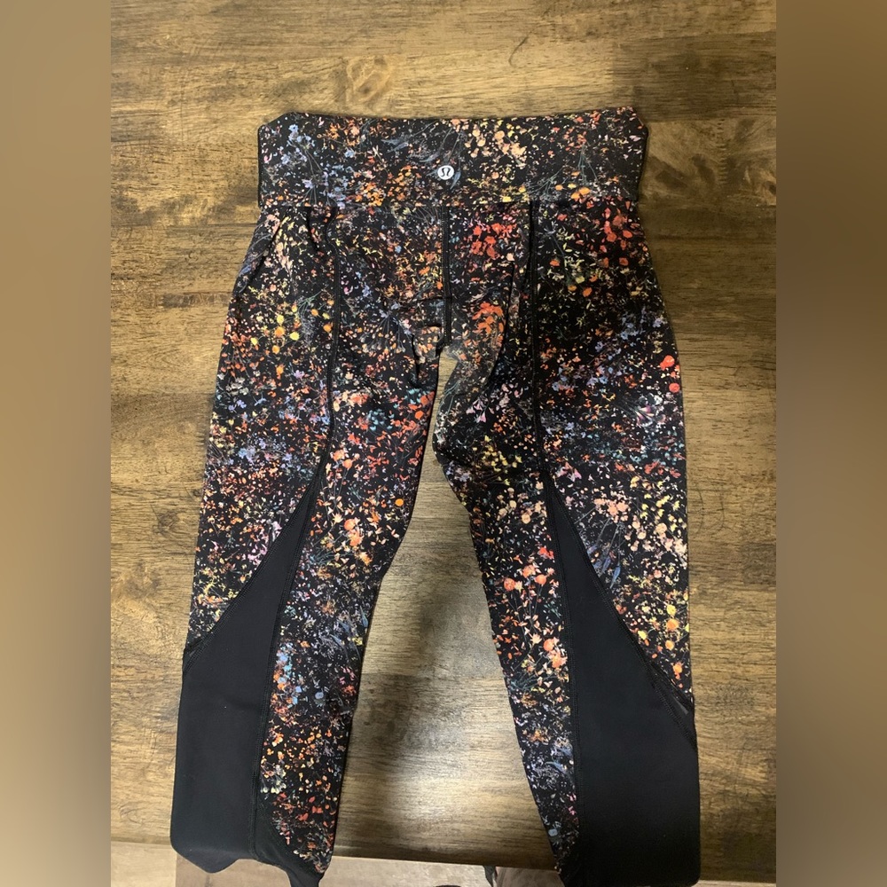 Lulu wunder under 21” size 4, fold over waist